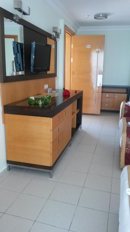 Yali Hotel Side Ruang foto