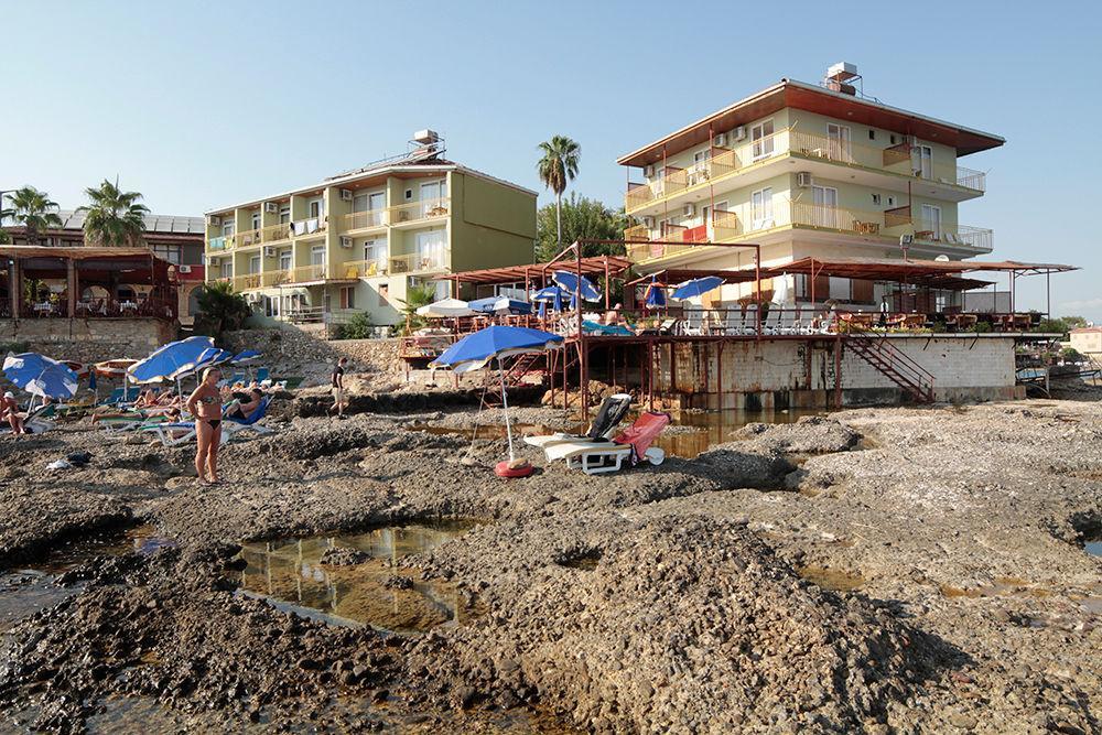 Yali Hotel Side Bagian luar foto