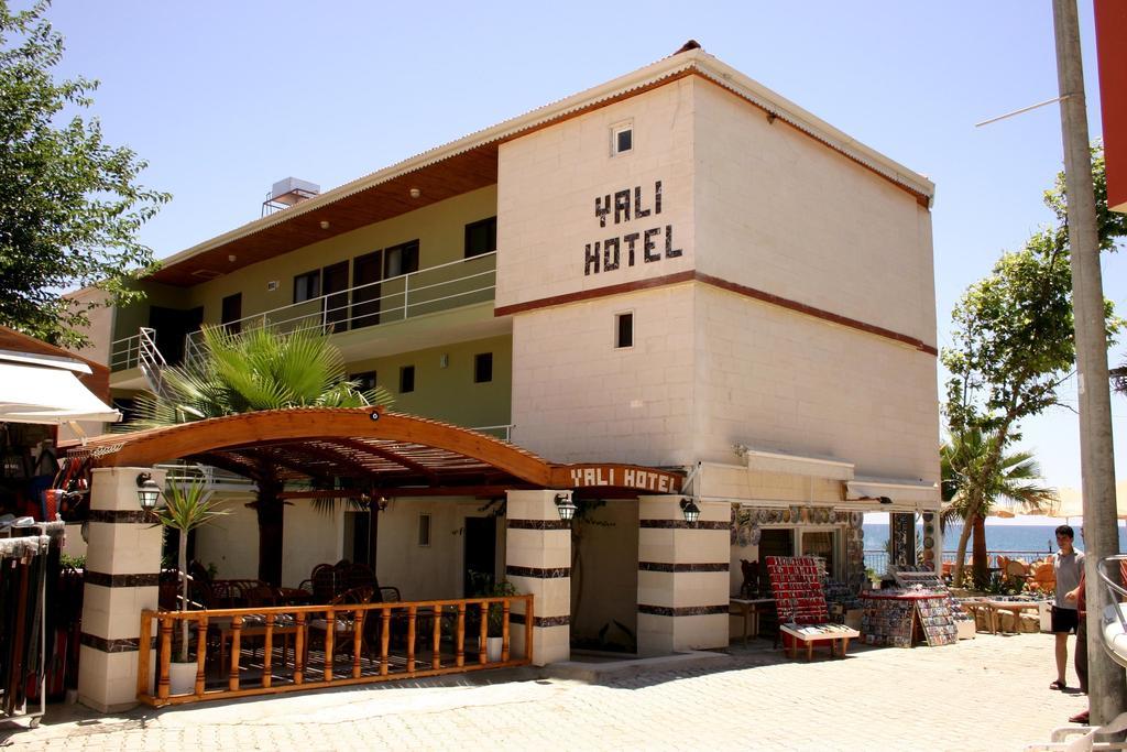 Yali Hotel Side Bagian luar foto